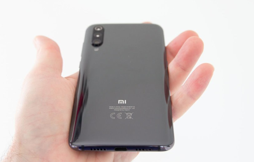 小米9评测:售价2399元,超物有所值的手机