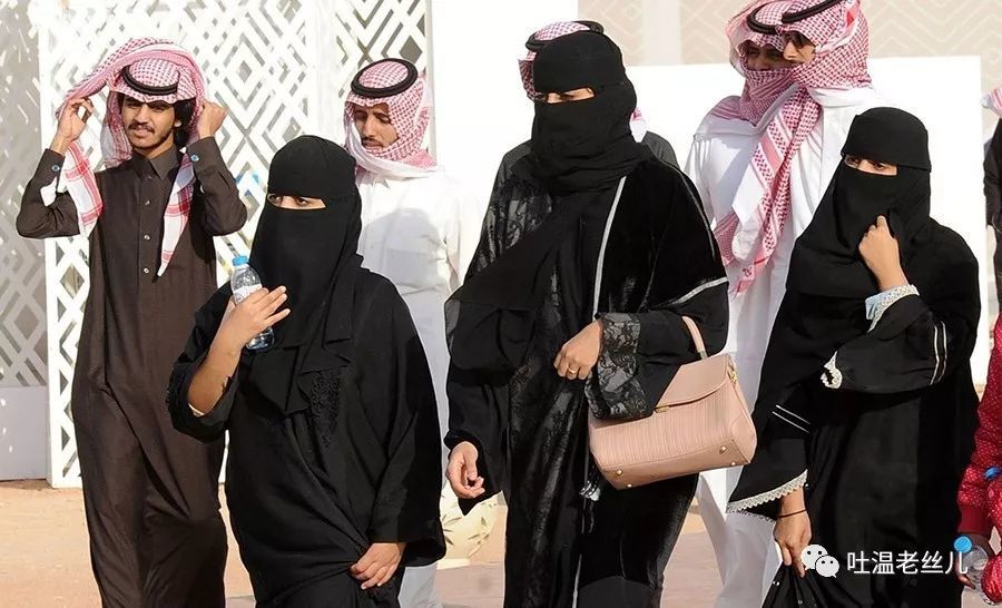 沙特人可以娶4个老婆也真心不容易啊