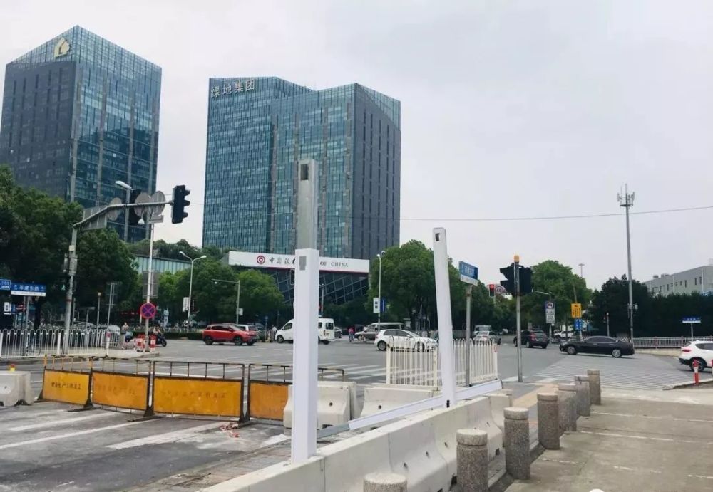 莘庄地铁站北广场,最近道路将有大变化!