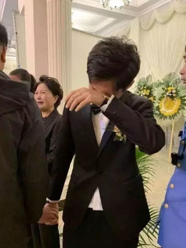 拖着,想着等健康点,漂漂亮亮的当新娘, 然而,5年抗癌,杨柳还是走了