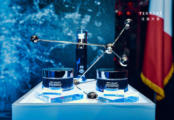 spa法国天莱由拥有20多年化妆品和奢侈品行业创意和设计经验的