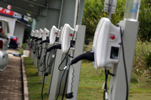 超前完成目标 上海充电桩已达25万个