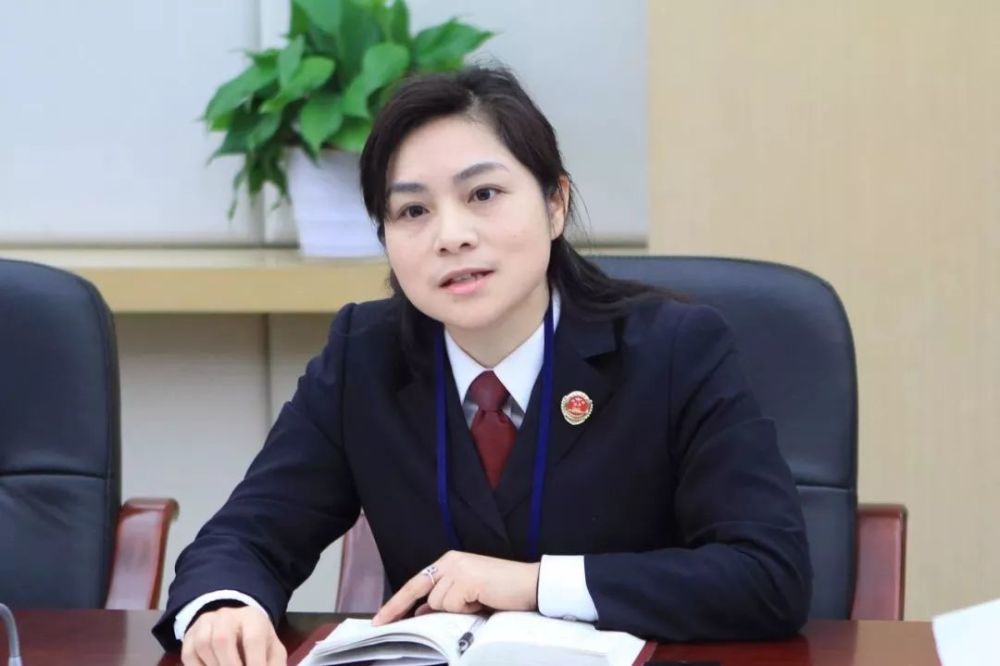 陈慧芳三尺公诉席我的星辰大海