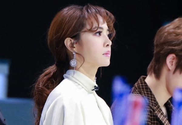 38岁蔡依林真任性,剪个齐刘海减龄又时髦,美回颜值巅峰!