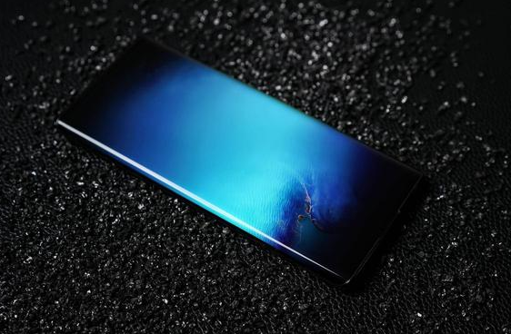 三星玩剩下的?瀑布屏手机到底实不实用呢?这几点原因很中肯