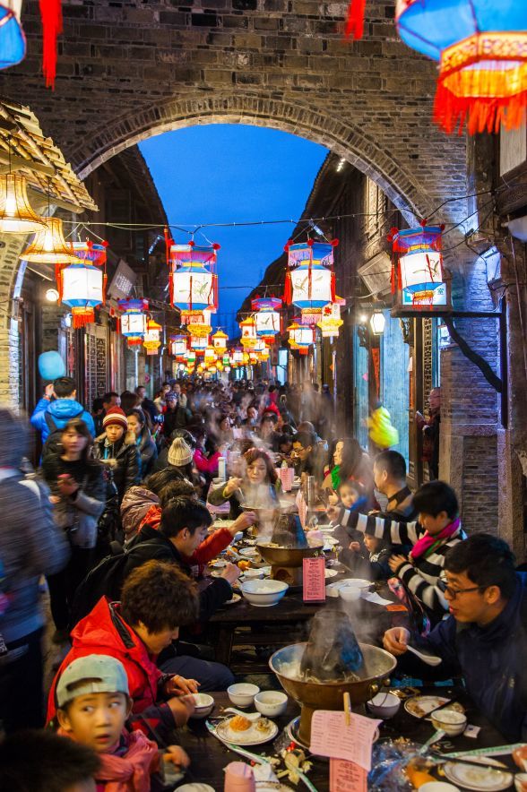 春节最值得一去的乌镇长街宴最浓的年味都藏在水乡里