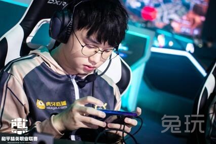 稳定击杀的赛场修罗和平精英xqf双子星酷酷