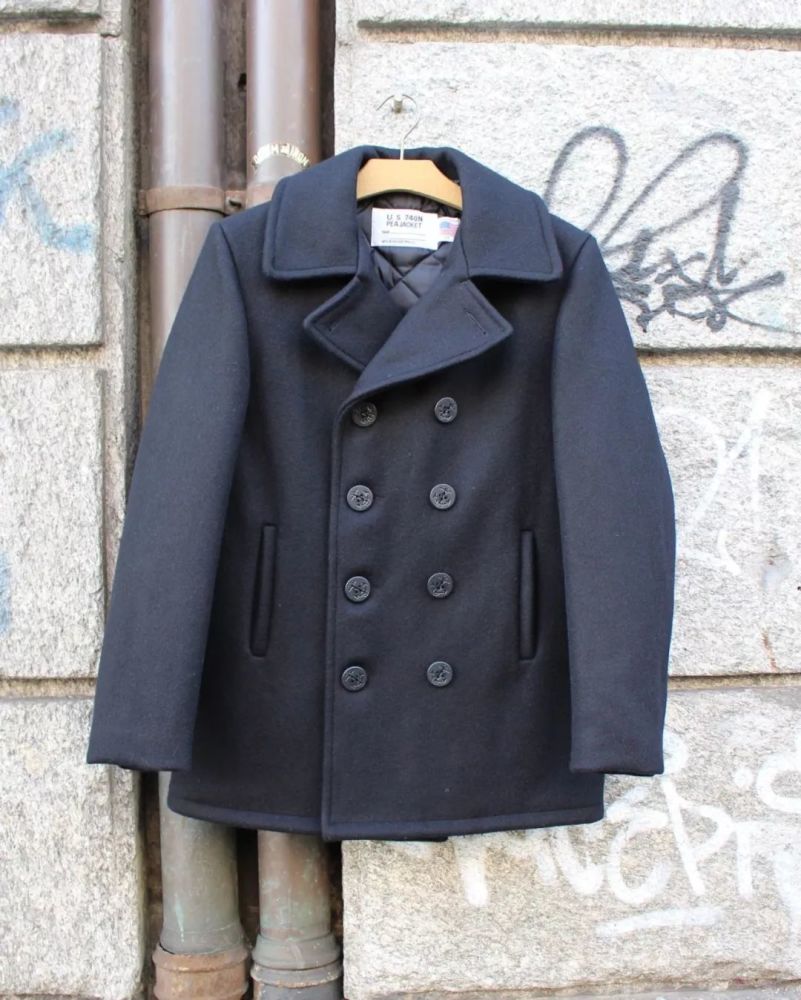 经久不衰绅士都爱的海军大衣