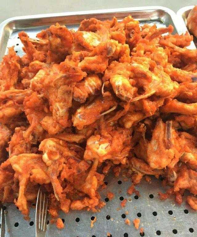 油炸鸡锁骨的配方,这样制作的鸡锁骨好吃极了,值得收藏