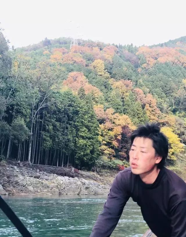 岚山保津峡游船看尽两岸层林浸染的红叶风光 游动的新体验 腾讯新闻