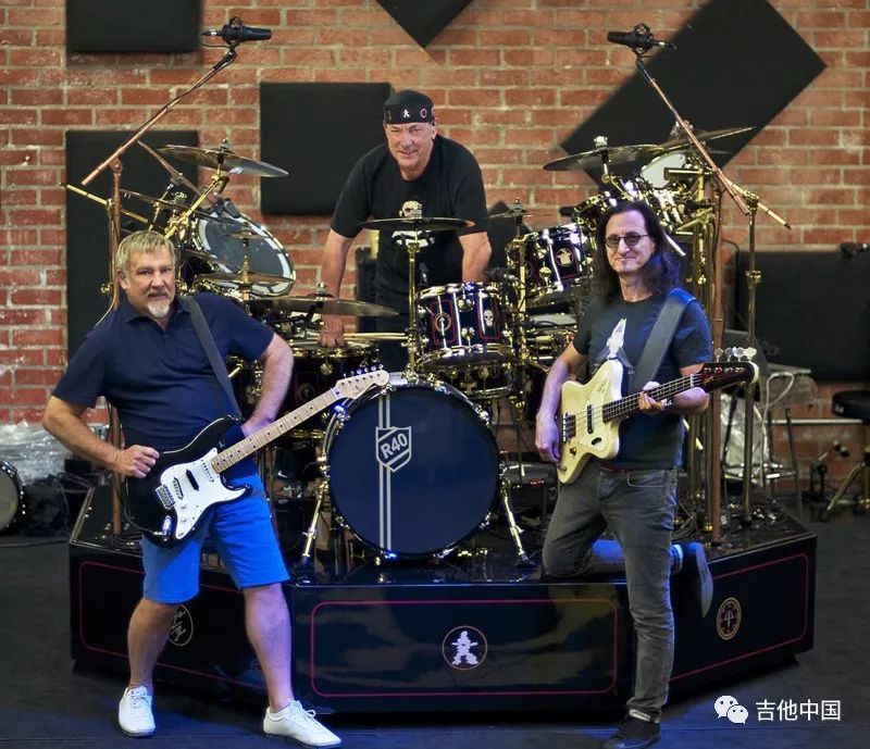 光速吉他手paul gilbert 联手演绎前卫rush乐队经典作品