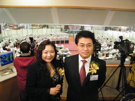 打开腾讯新闻,查看更多图片 >吴亚军和蔡奎是在1992年结婚的,结婚之后