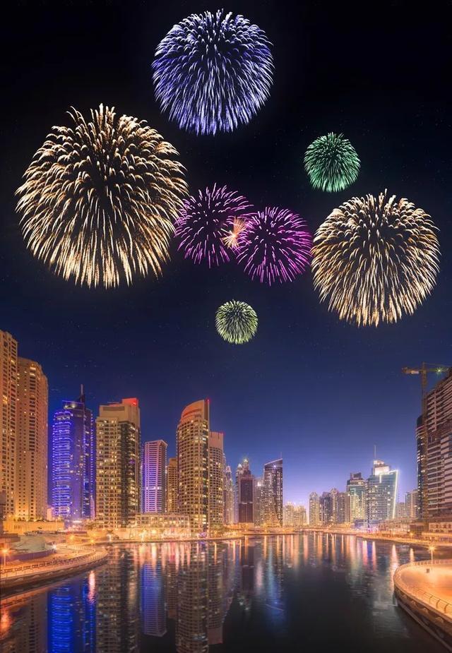 叮咚!你的《2020迪拜跨年指南》已到达,请签收