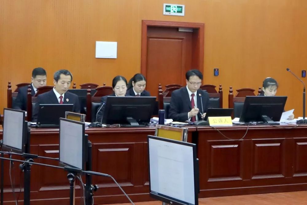 宜昌首例!"黑老大"庭审第三天签署认罪认罚具结书