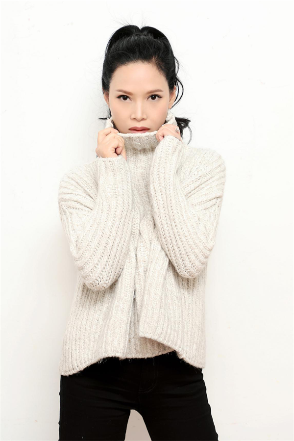 华语红歌女歌手郑青儿新歌剩下的默契全网发布