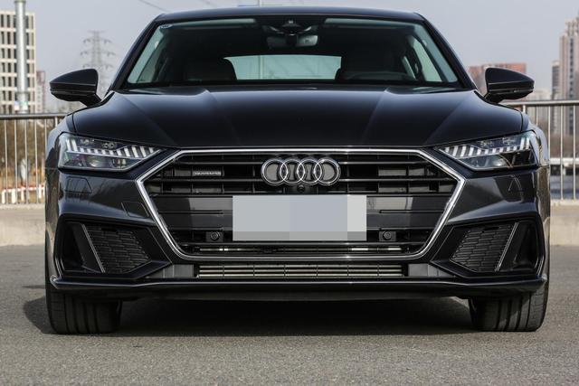 奥迪轿跑,3.0t v6,百公里油耗仅6.8l,还是纯进口