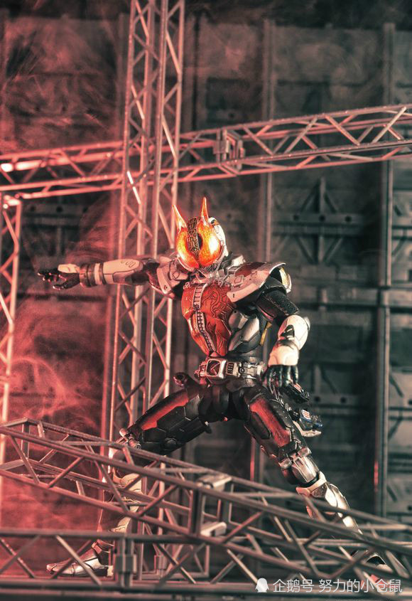 假面骑士电王四大sic形象来袭圣剑形态睥睨天下圣枪形态霸气无比