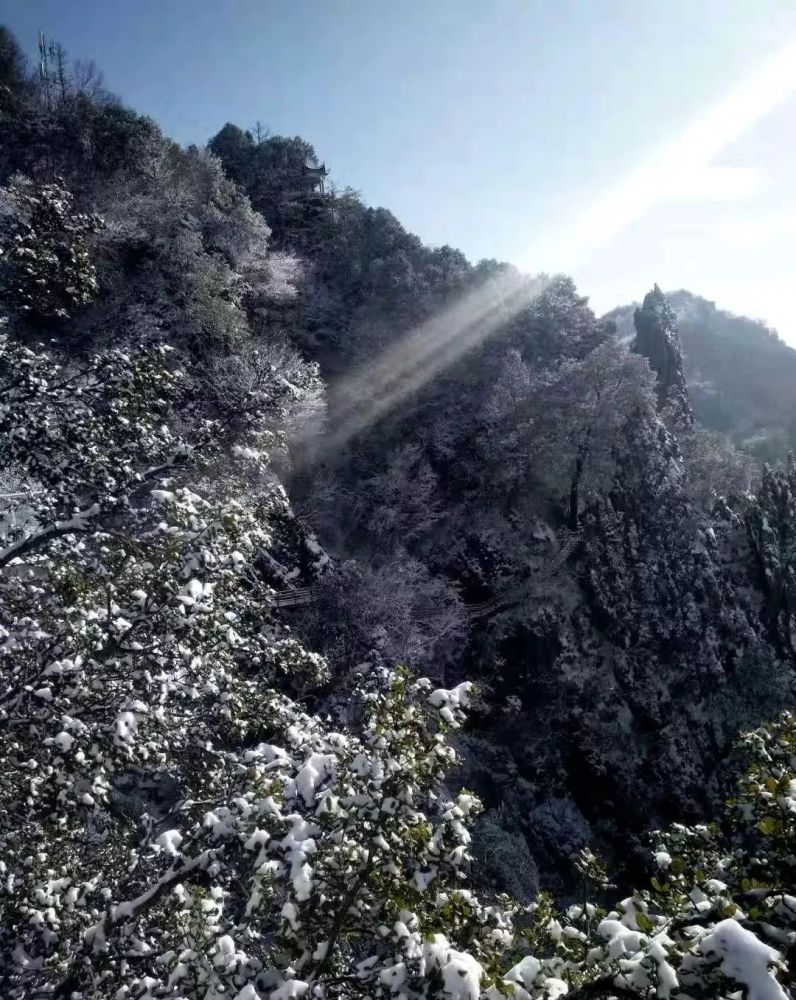 雪又来喽!南宫山雪景图已上新,快来打卡