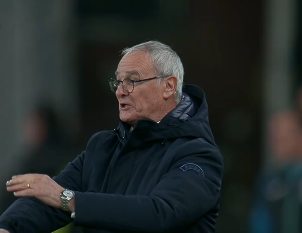 C罗跳了多高?央视用一串数字解析,女排球迷却