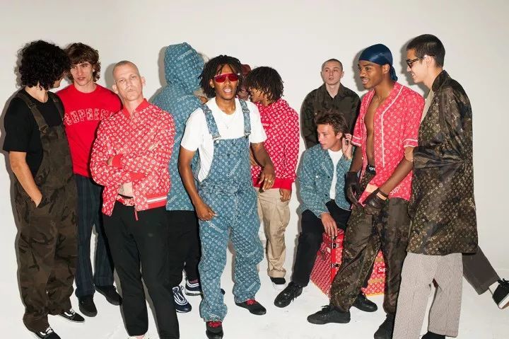 搞lv联名,打假货官司!10年supreme发展top 15大事件