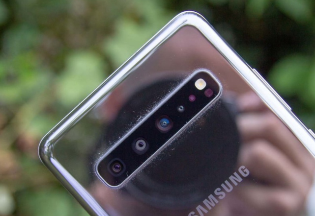 三星galaxy s10 5g评测:性能强悍,但相机真的很丑!