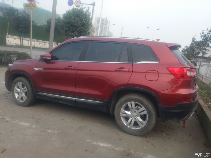 外观魅力无限,激情四射的红色长安cs75赏析