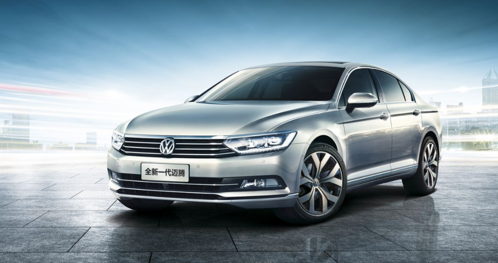 新款迈腾来袭,车尾带字母,1.4t和2.0t,让我们拭目以待