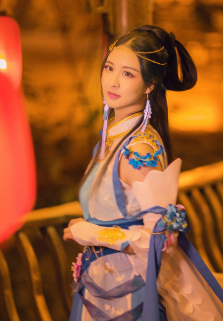 李师师cosplay欣赏,柔美可人的古装少女,秀美绝伦