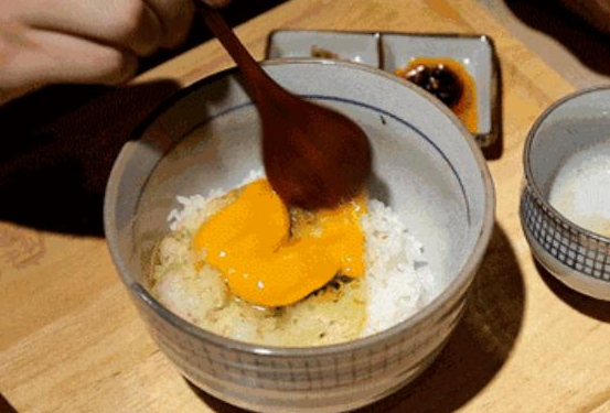 日本人凭什么就敢生吃鸡蛋?原来这就是真相!
