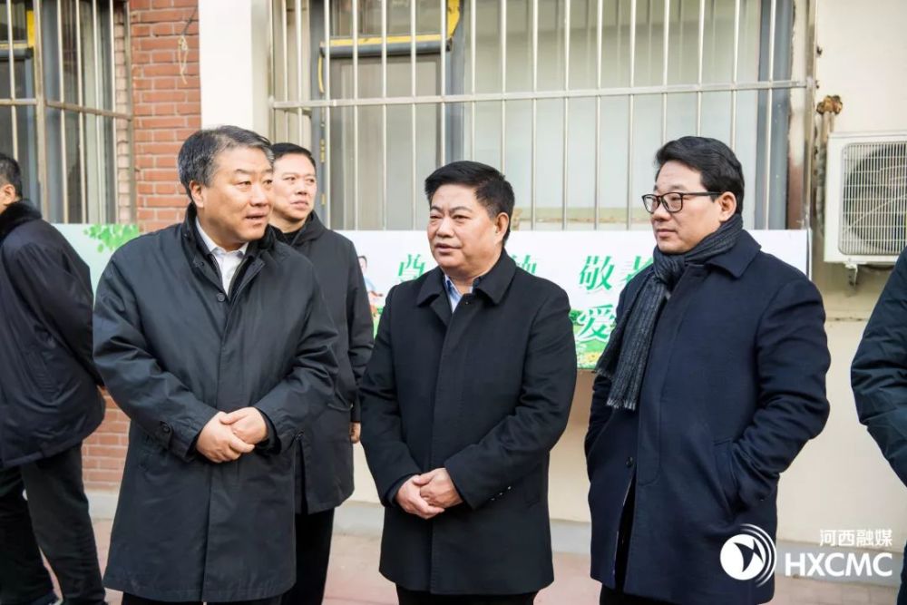 活动中,吴松林带队先后来到友谊路街道柳江里居家养老服务中心和大营