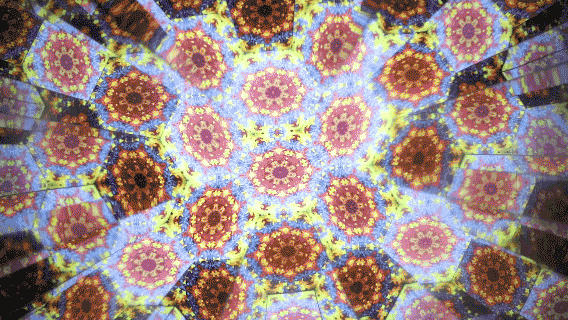 万丈深渊,倾斜小屋,万花筒等展项,魔幻的光影展区用镜子迷宫,"妈妈,我