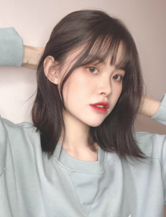 日杂小姐姐的刘海打理技巧减龄可爱的空气刘海一眼就心动