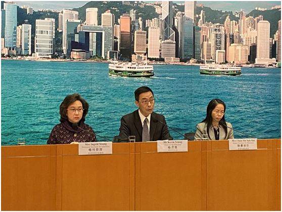 咒骂警察子女“活不过7岁”的仇警教师已离职