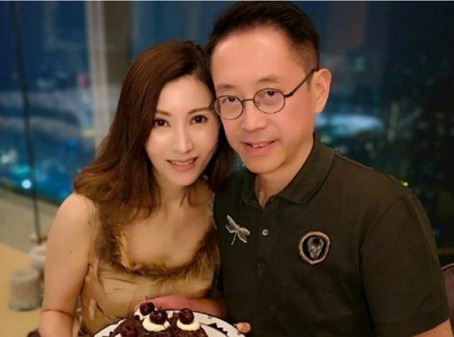 许晋亨和许爱周_许晋亨结婚_李嘉欣许晋亨庆结婚7周年