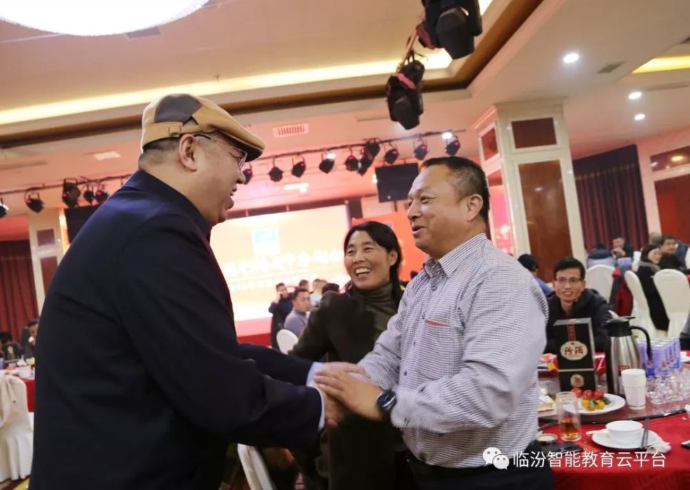 临汾万佳福超市乾坤大挪移李龙飞拳击场上永不后退的拳手