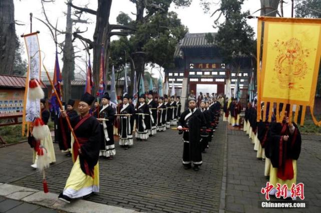 12月22日，农历戊戌年冬至祭孟大典在孟子故里山东邹城举行。 中新社记者 沙见龙 摄