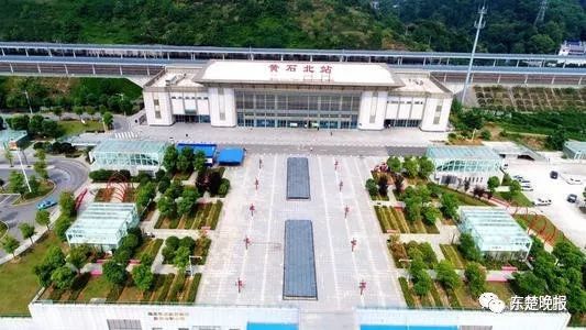 周姓辈分排行_娱乐圈巨星“辈分”排名,周星驰第二,成龙和周润发第四(2)