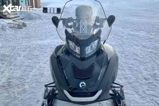 雪地里的"大玩具",brp远征者雪地摩托实拍,看着很带劲!