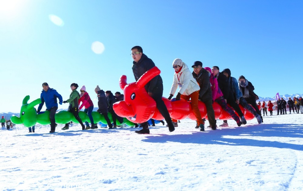 甘肃张掖:冰雪旅游文化节烘热冬季旅游