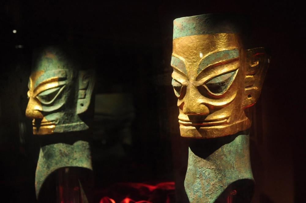 神秘的三星堆来自哪里?是不是中华文明的起源?为何无人破解?