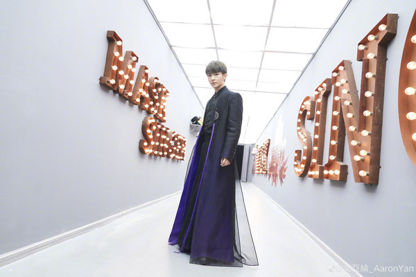 台剧男神登上蒙面超深情嗓音网友听哭了