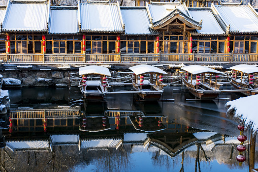 嬉冰雪泡温泉回老院子过大年鞍山冬季特色游即将启动 腾讯新闻
