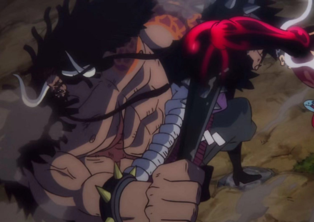 导致路飞生气上去暴揍凯多,一开始路飞以三档不断暴揍龙形态的凯多