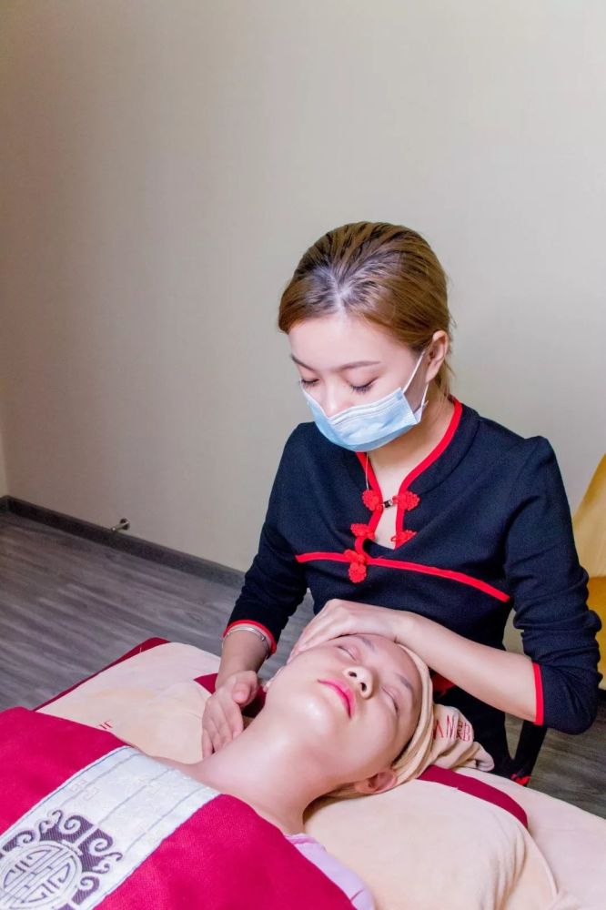 499元抢购面部肩颈护理套餐给脸和身体来一次大放松