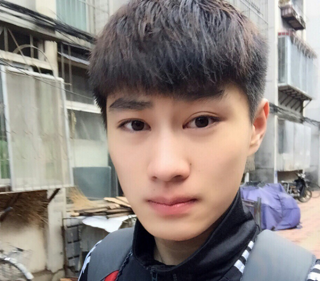 只需4年韩安冉官宣离婚如今变形伙伴张瀚文180转变正能量爆棚