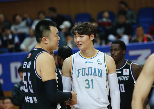 仅得5分?韩德君仍是辽篮赢球关键王哲林被防到16中4他功不可没