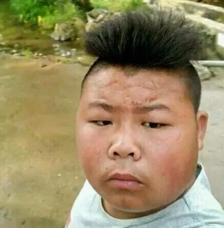 00后女生公认"丑男"3大标志,只要中1个,能脱单靠"走后门"