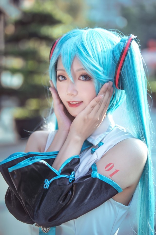 妆面@蹭饭 phx@歪歪不太正初音 宝宝「感谢你歌唱过「arigatou
