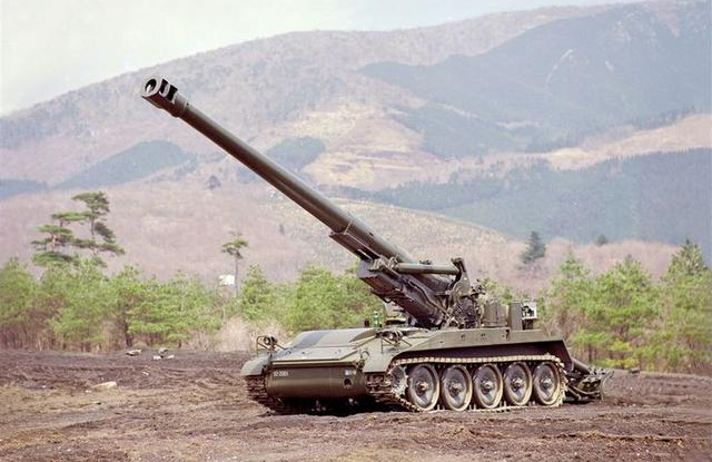 美国m110式203毫米自行榴弹炮,能够发射核炮弹的美式自行火炮_腾讯