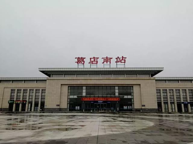 据悉,前不久位于襄阳的汉十高铁崔家营汉江特大桥已成功合龙,标志着汉